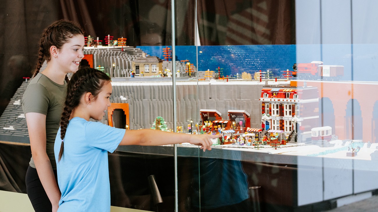 2024 Uptown Christmas windows