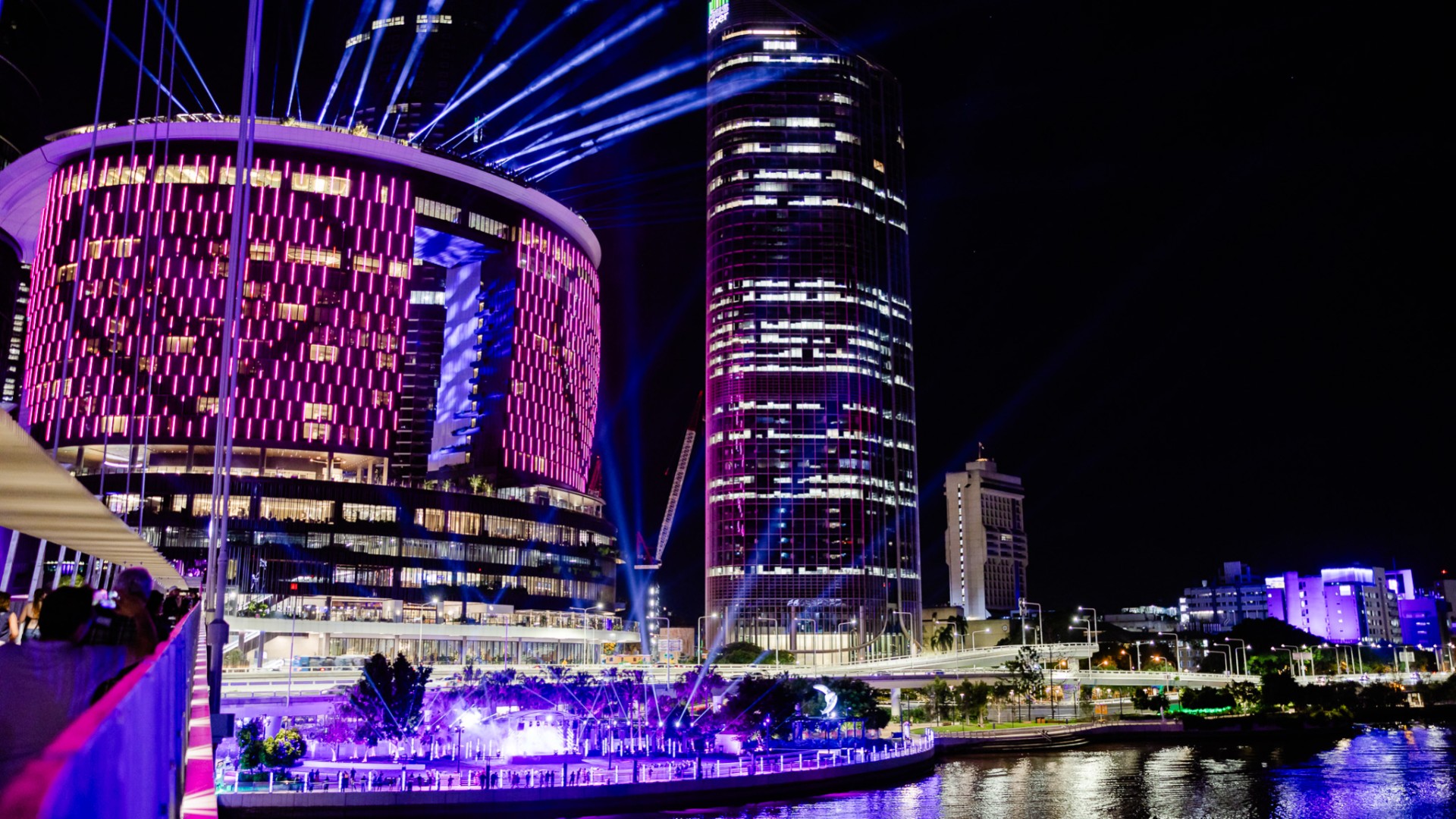 Sono lumo queens wharf light show